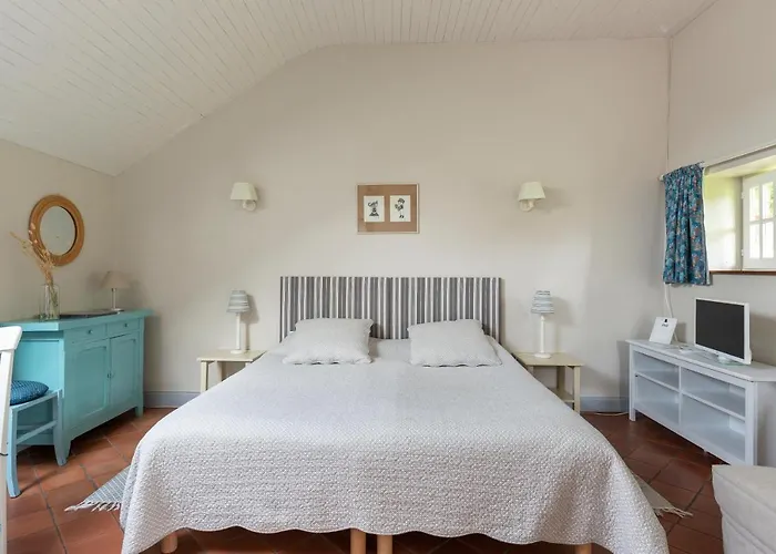 Clerval Gites Baie Mont Saint Michel Dragey